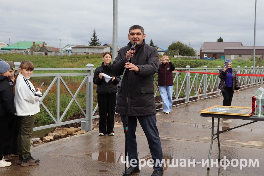 ​​​​​​​В селе Амирово торжественно открыт новый мост, соединяющий два берега реки Сульча: фото Гульсиры Шарифуллиной