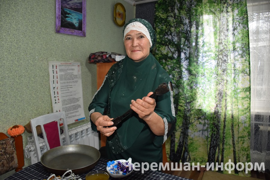 Әлфия Вәлиуллина да табагачым үземнеке дип горурланып яши: Кадрия Гамирова фотосы