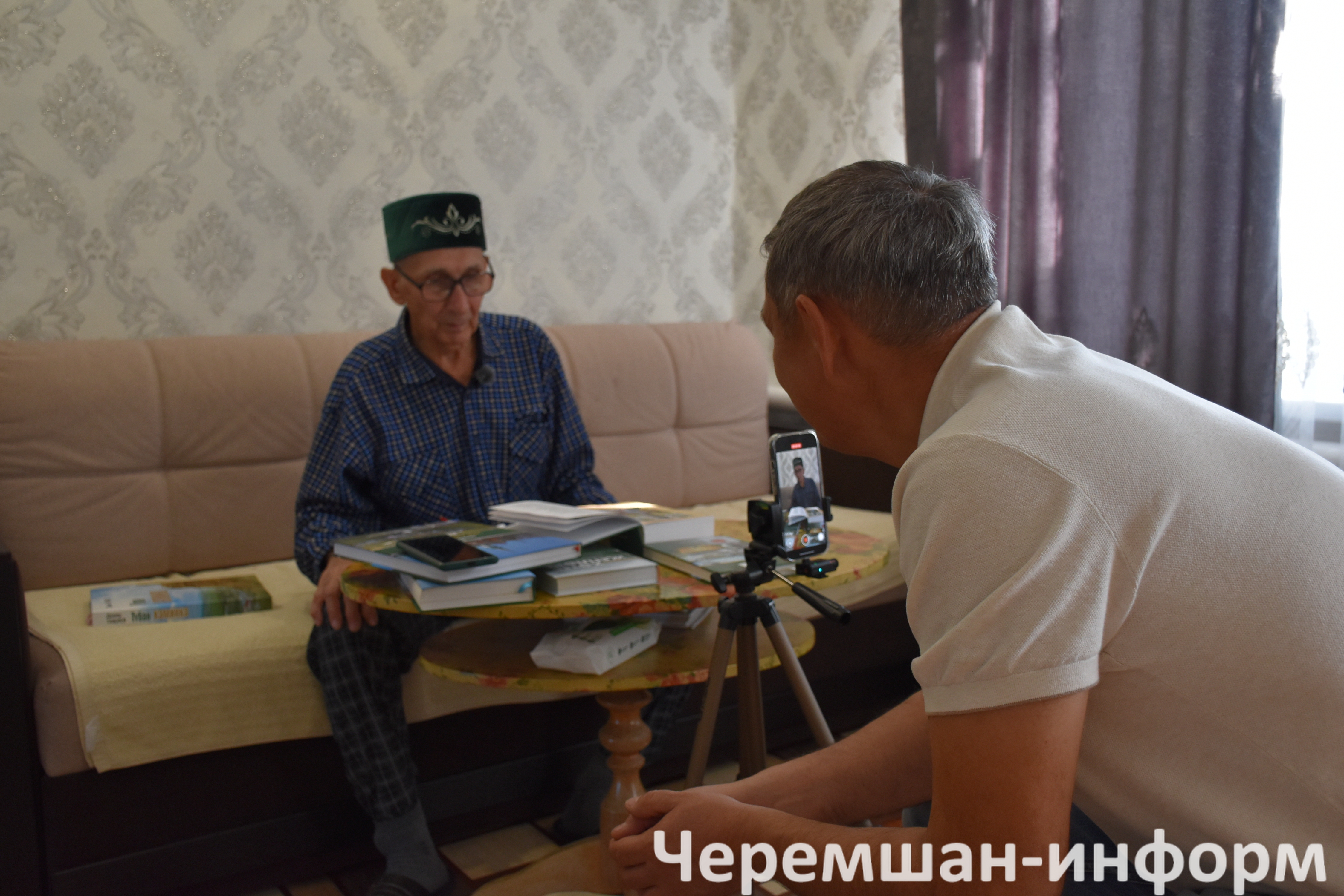 Менә шуннан соң дуслар Шытырдама, малай, дип эндәшә башладылар: Кадрия Гамирова фотосы