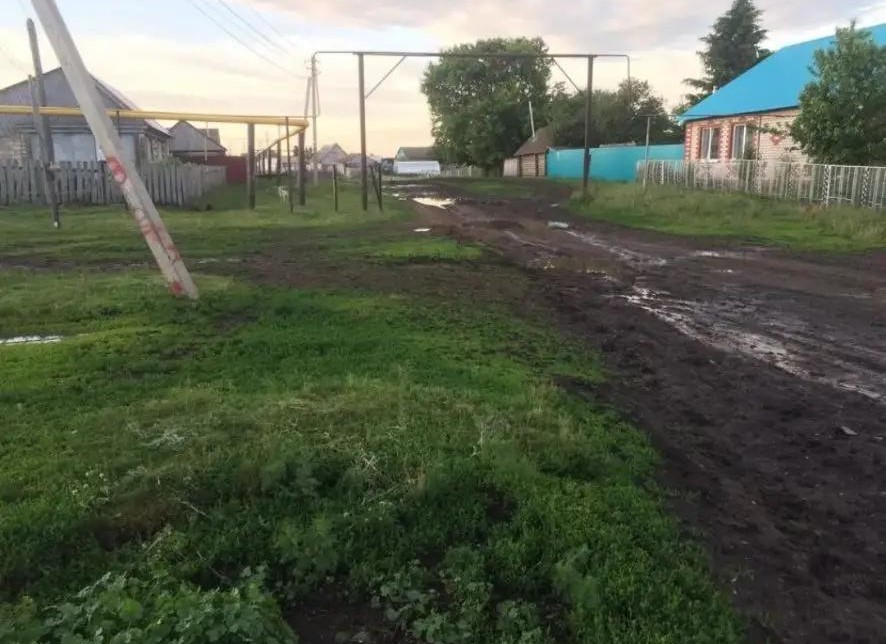  Летом на улице стояла пыль, а после дождя все превращалось в непролазную глину.: фото Сергей Селиванов