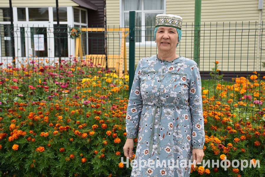 4 нче сыйныфка Лашманга укырга киттек: Гөлсирә Шәрифуллина фотосы