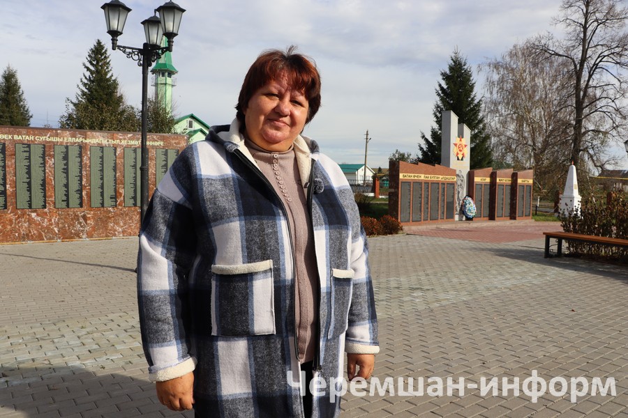 Художественный руководитель сельского Дома культуры Рузалия Мухтасимова.Фото: Гульсира Шарифуллина