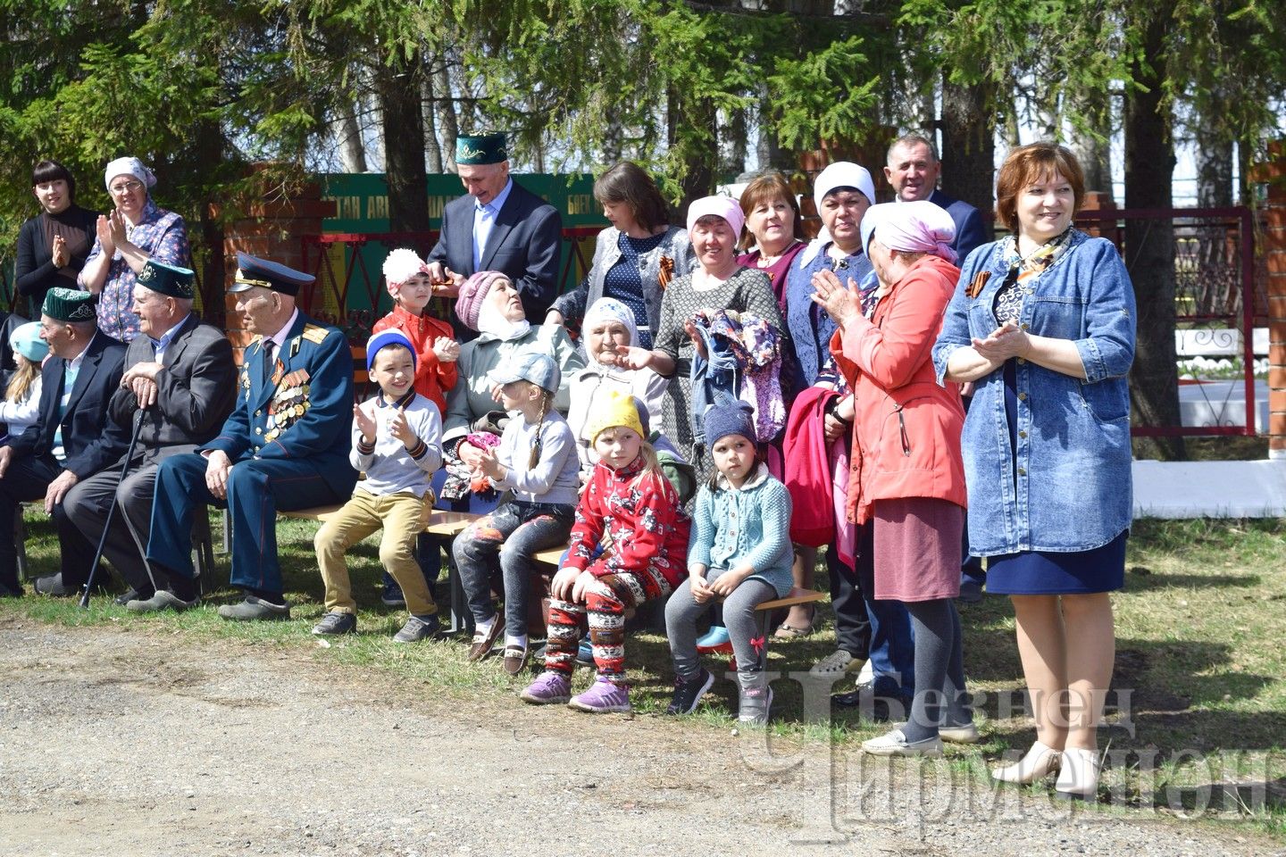 В Верхнекаменском поселении - праздничное мероприятие по случаю Дня Великой Победы (ФОТОРЕПОРТАЖ)