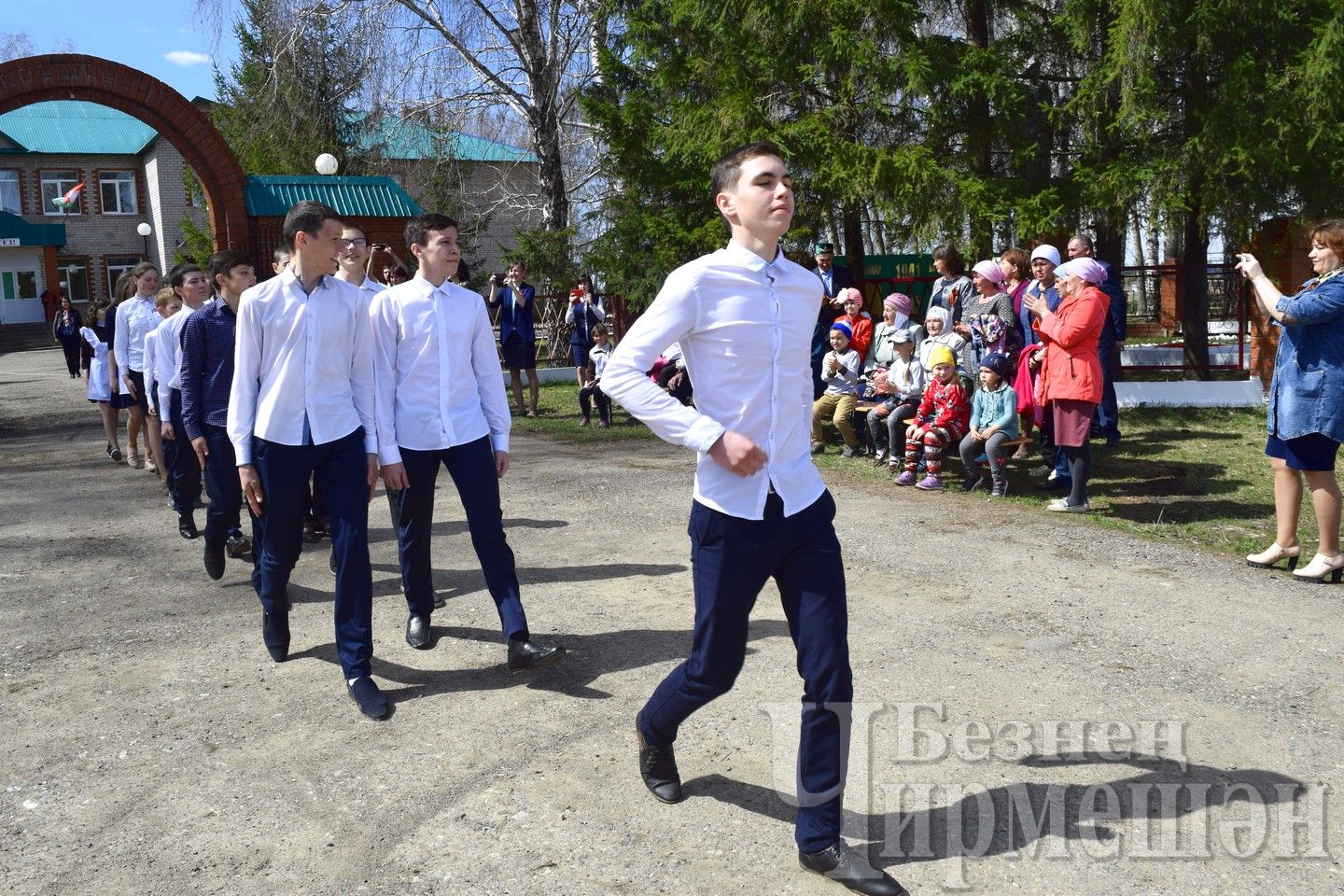 В Верхнекаменском поселении - праздничное мероприятие по случаю Дня Великой Победы (ФОТОРЕПОРТАЖ)