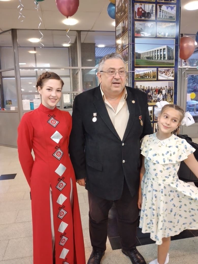 Девушка из села Сосновка Черемшанского района вернулась с концерта из Казани с дорогой шубой