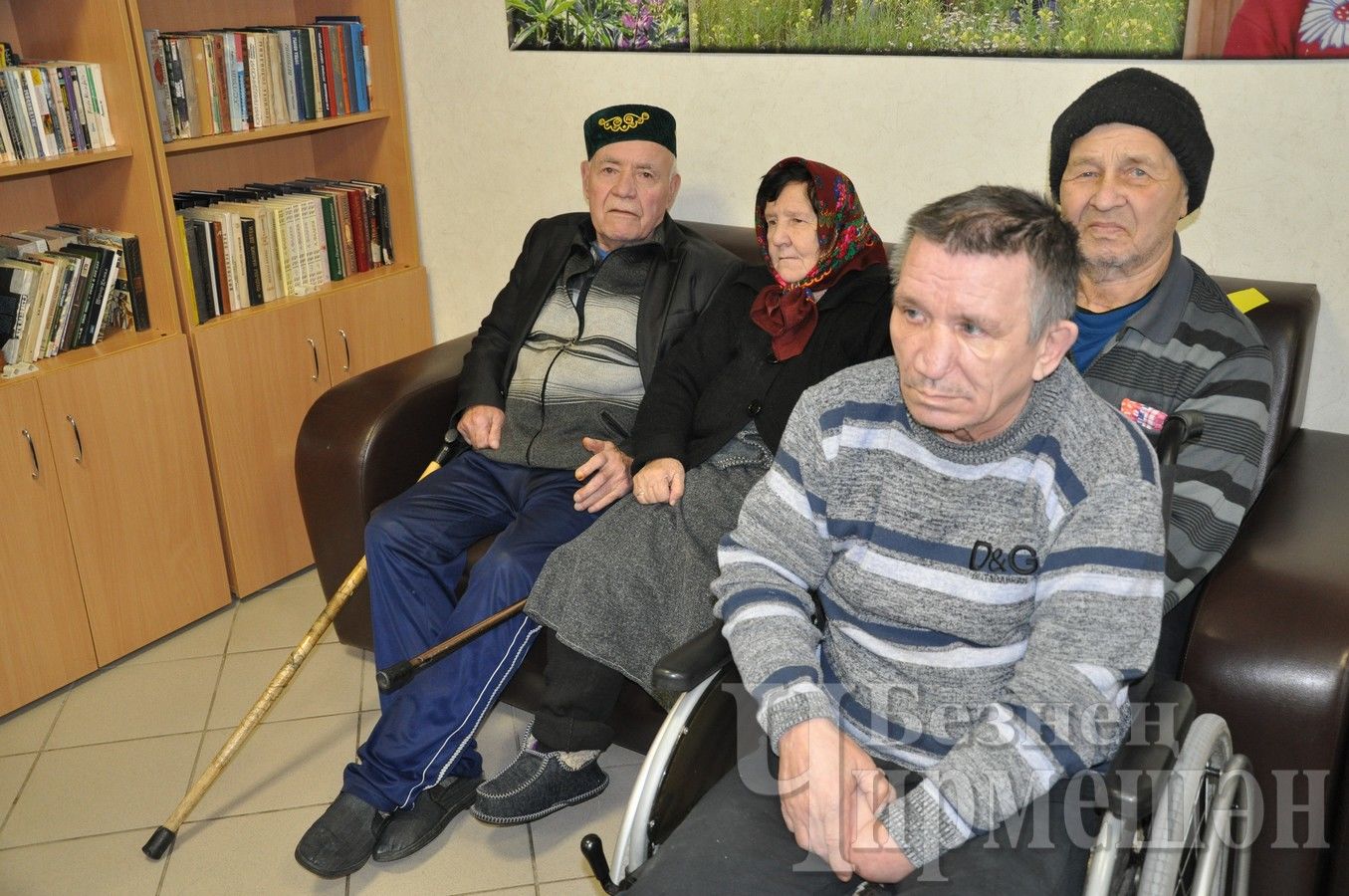 Депутат Раис Сулейманов порадовал пожилых людей и детей Черемшана
