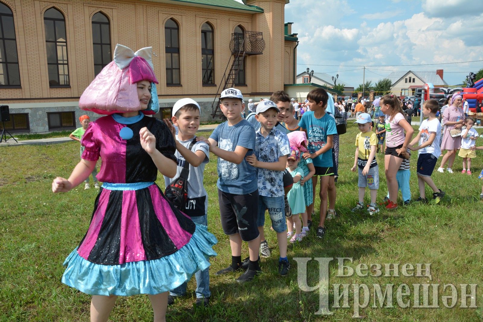 Чирмешәндә Корбан бәйрәме уңаеннан балаларны сөендерделәр&nbsp;