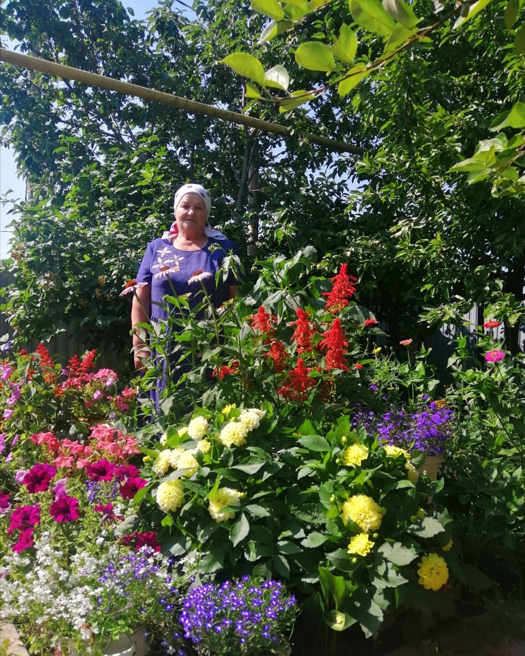 У Альфинур Насретдиновой из Беркет Ключа красивый сад