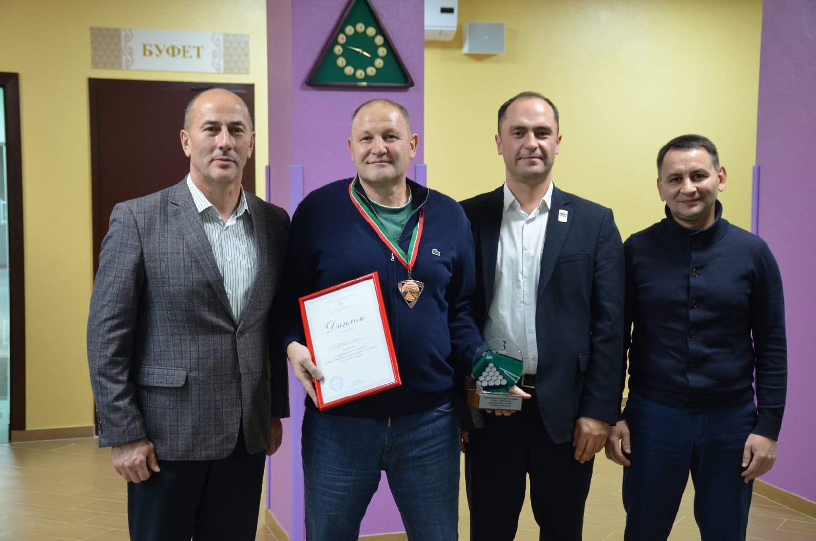 Чирмешән районы башлыгы бильярд буенча призлы урын яулаган