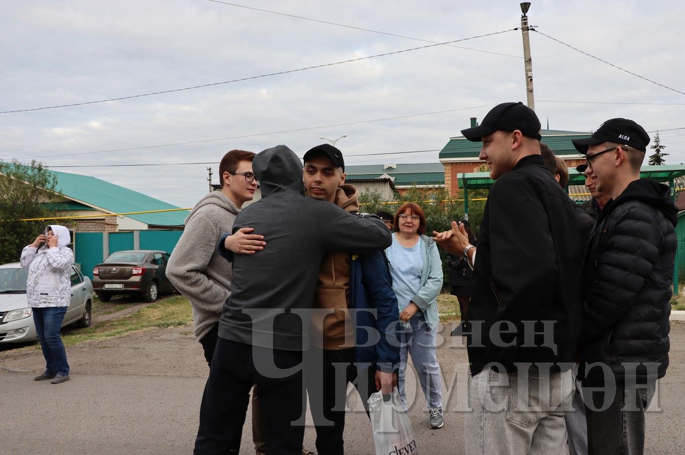 Из Черемшанского района в армию ушли еще восемь человек