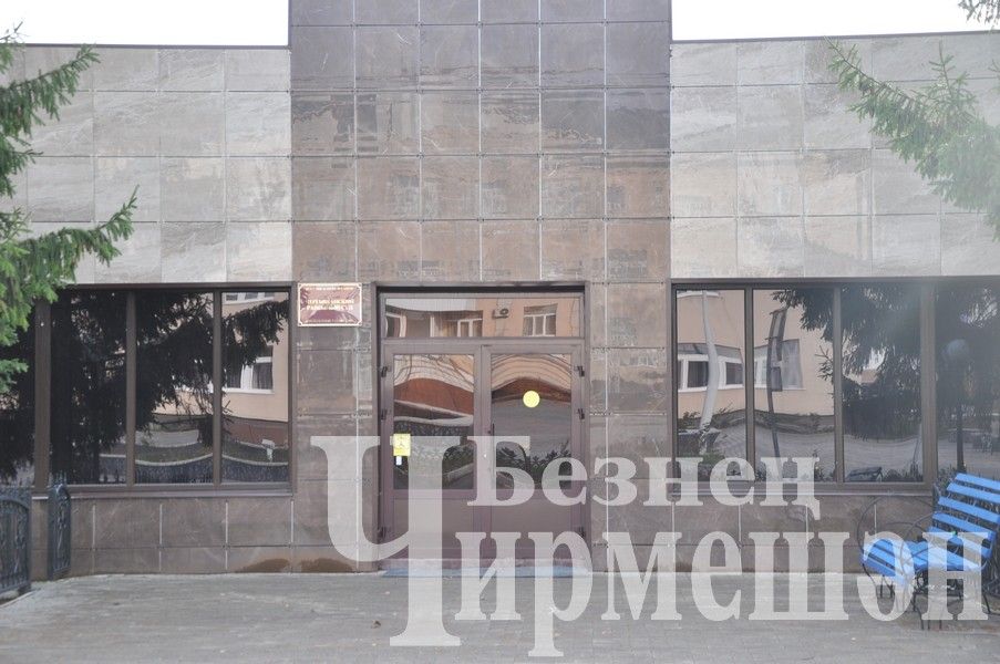 Чирмешән районында ришвәт биргән хатын-кызны хөкем иткәннәр