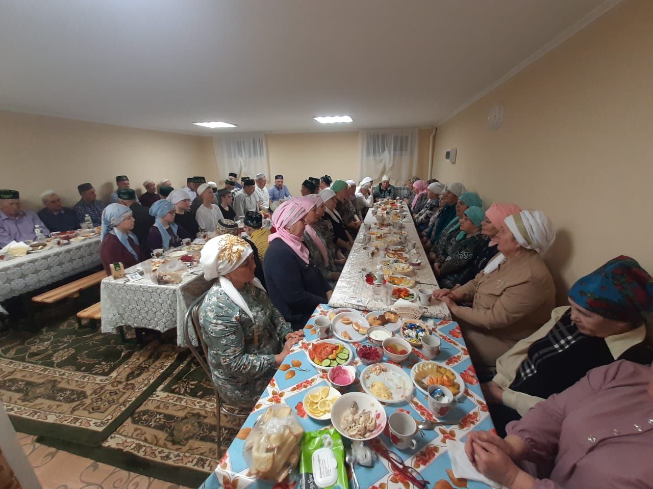 Глава Черемшанского района организовал ифтар-меджлис