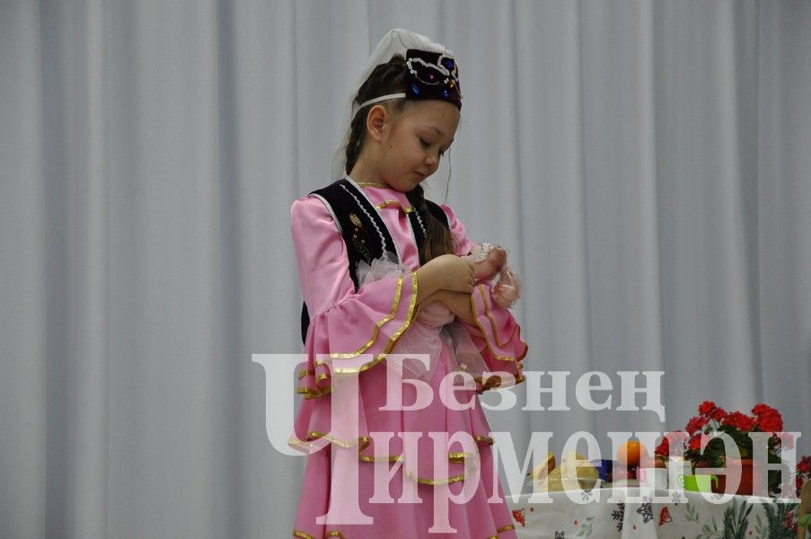 Учащиеся Черемшанского лицея показали спектакль на татарском языке