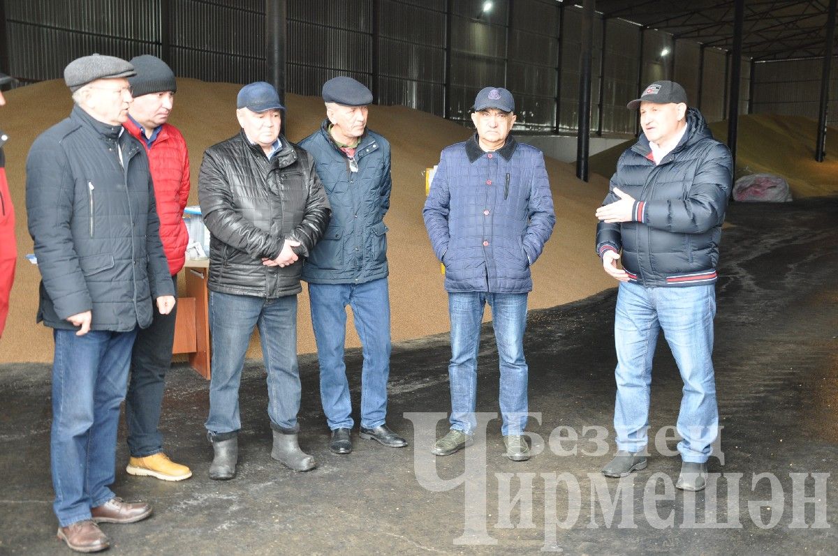“ЧИРМЕШӘНАГРО” җәмгыяте кыр эшләренә әзер