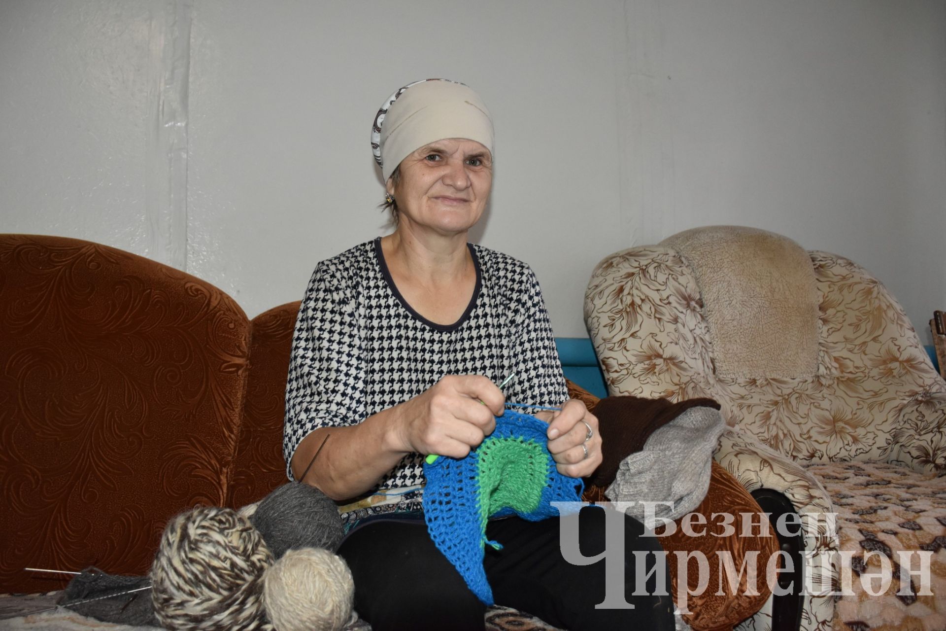 Туймәттән Саниянең кул җылысы салынган оекбашларны киючеләр күп