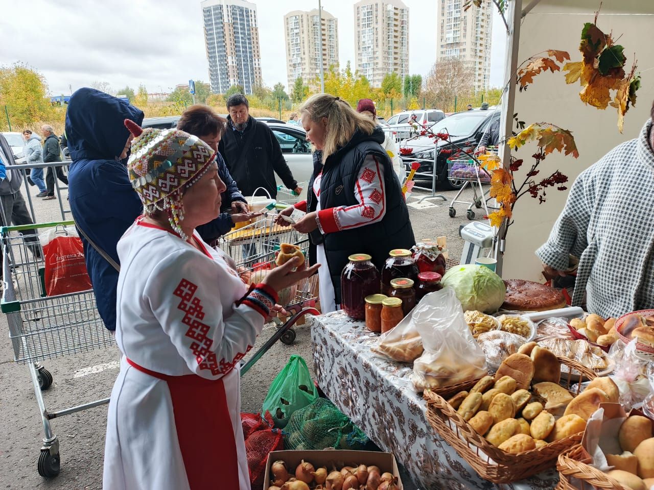 Черемшанские педагоги и школьники участвовали на сельскохозяйственной ярмарке в Казани