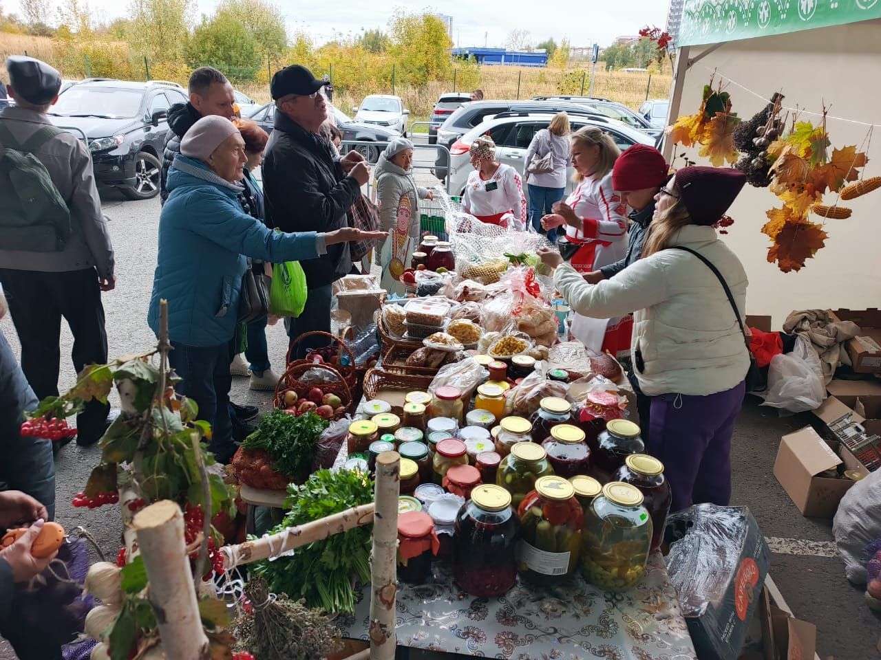 Черемшанские педагоги и школьники участвовали на сельскохозяйственной ярмарке в Казани