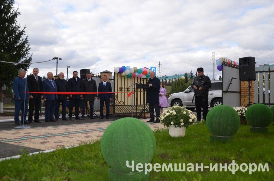 Двойной праздник в Черемшане: тепло души и новые дороги