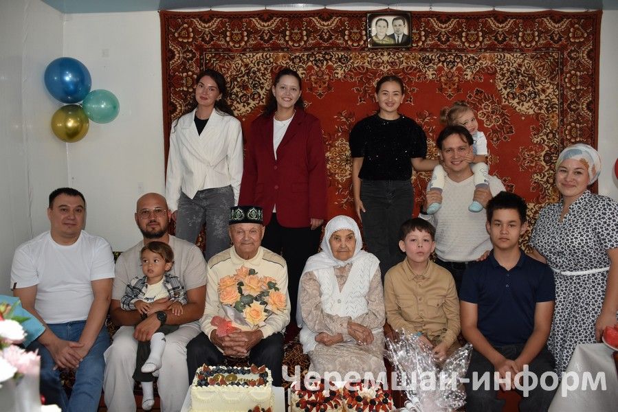 Бәркәтәдән Исмәгыйль бабай әтисенең соңгы хатын әле дә кадерләп саклый