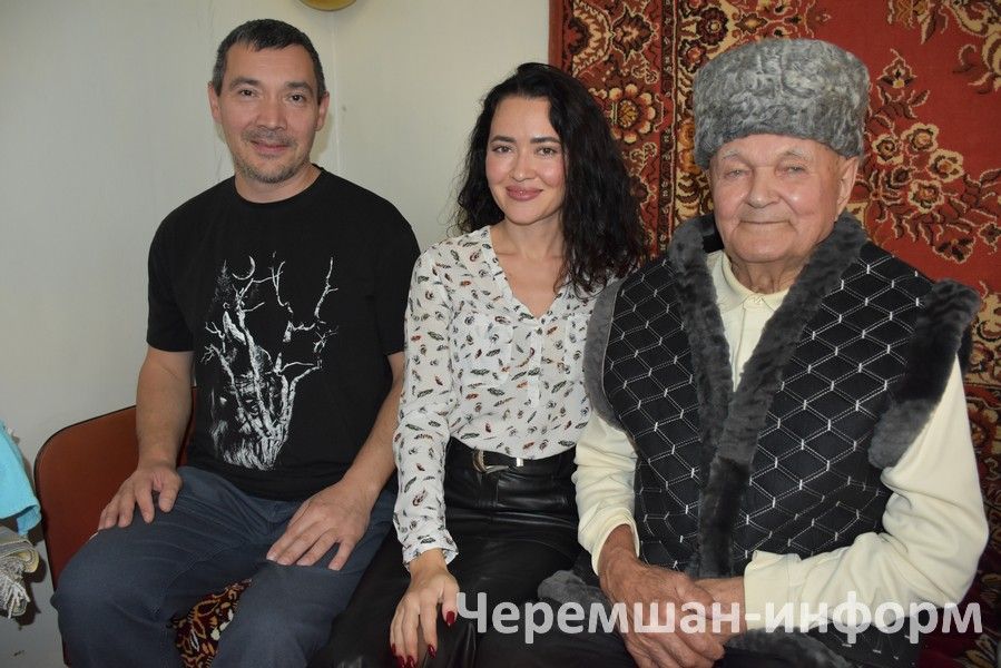Бәркәтәдән Исмәгыйль бабай әтисенең соңгы хатын әле дә кадерләп саклый
