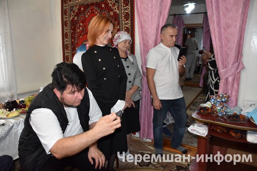 Исмагиль Каримов из села Беркет-Ключ бережно хранит последнее письмо отца