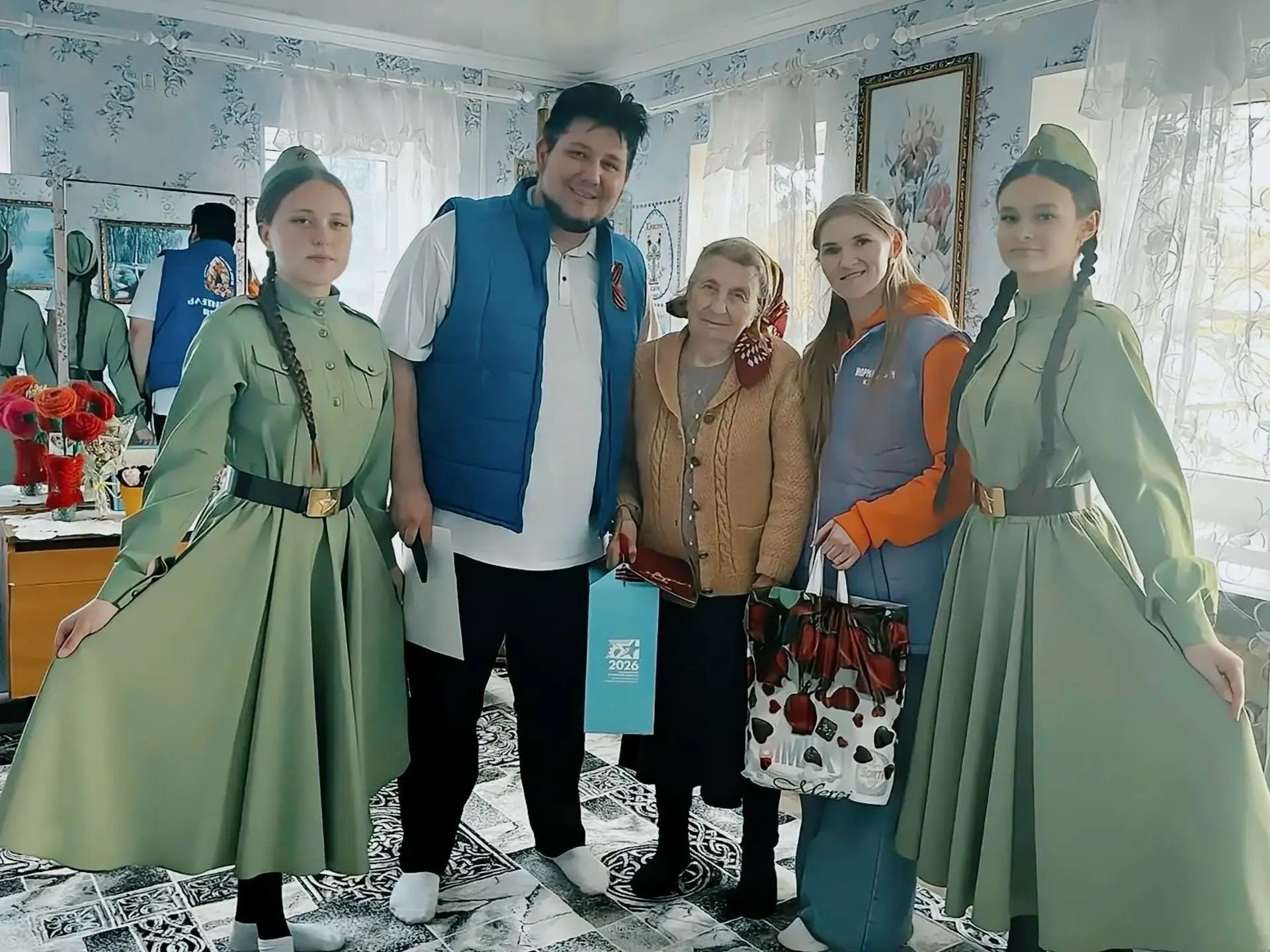 Ветеранам Черемшанского района вручили подарки
