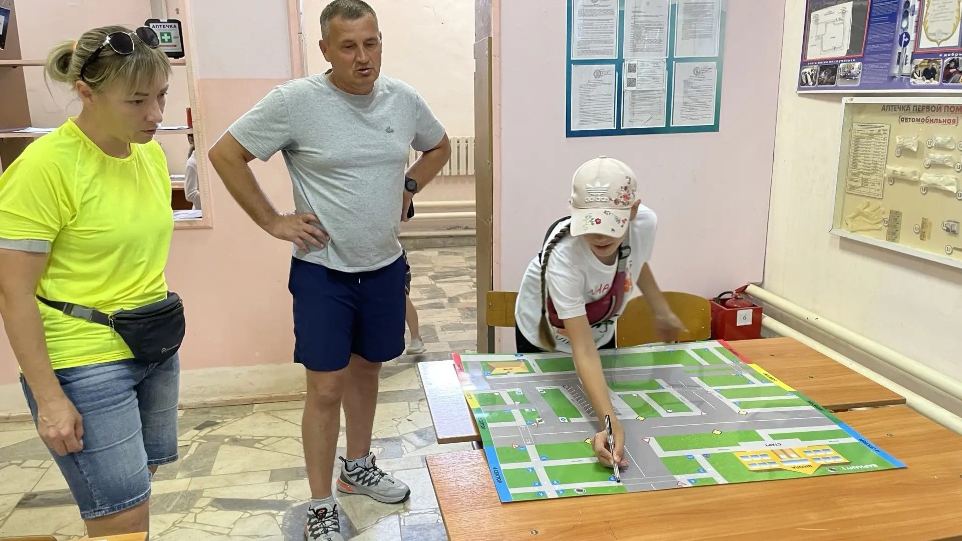 Гаилә бердәмлеге, спорт һәм үзара ярдәмләшү: Чирмешәндә “Буыннар старты” бәйгесенең муниципаль этабы узды