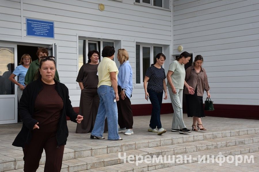 В Черемшанском районе на сходах граждан часто поднимают вопросы дорог
