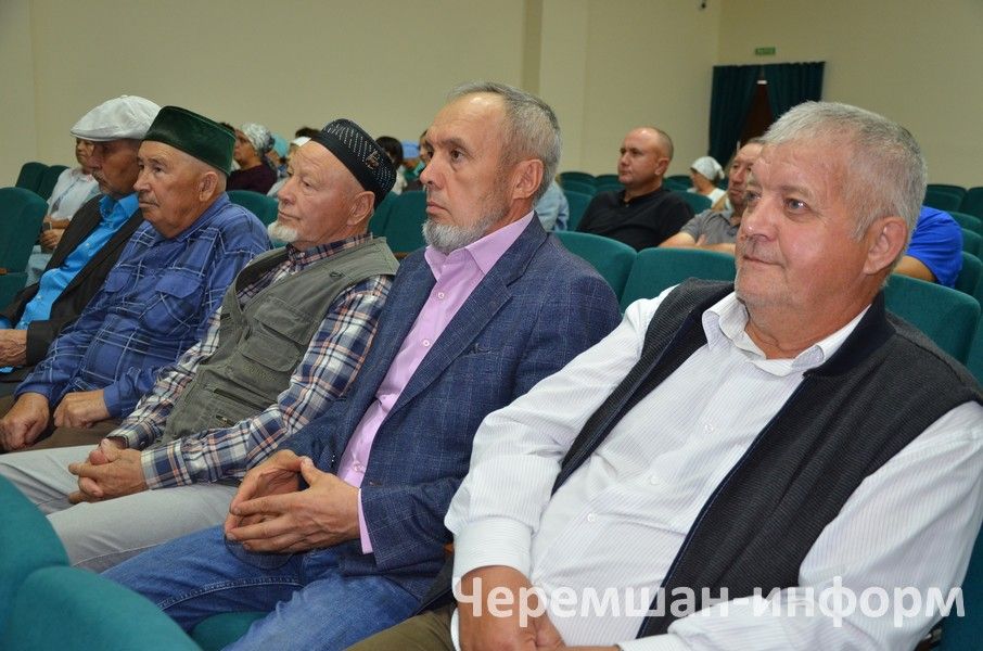 В первый класс Верхнекаменской школы пойдут только мальчики