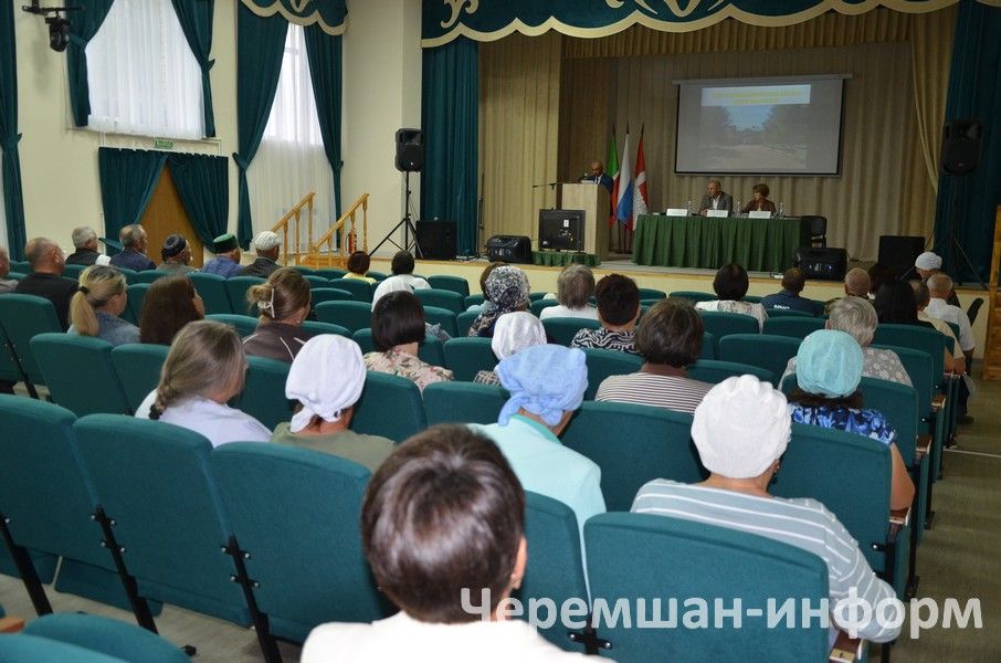 В первый класс Верхнекаменской школы пойдут только мальчики