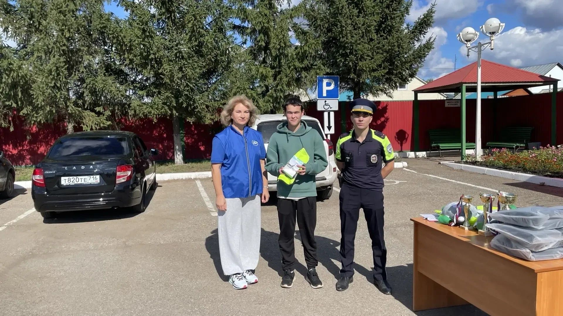 Чирмешән студентлары автомобиль йөртү осталыкларын күрсәтте
