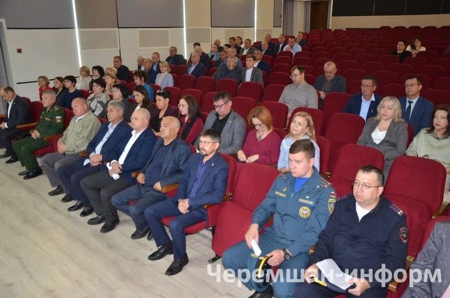 Чирмешәндә хәрби хәрәкәтләр ветераннарын бүләкләделәр