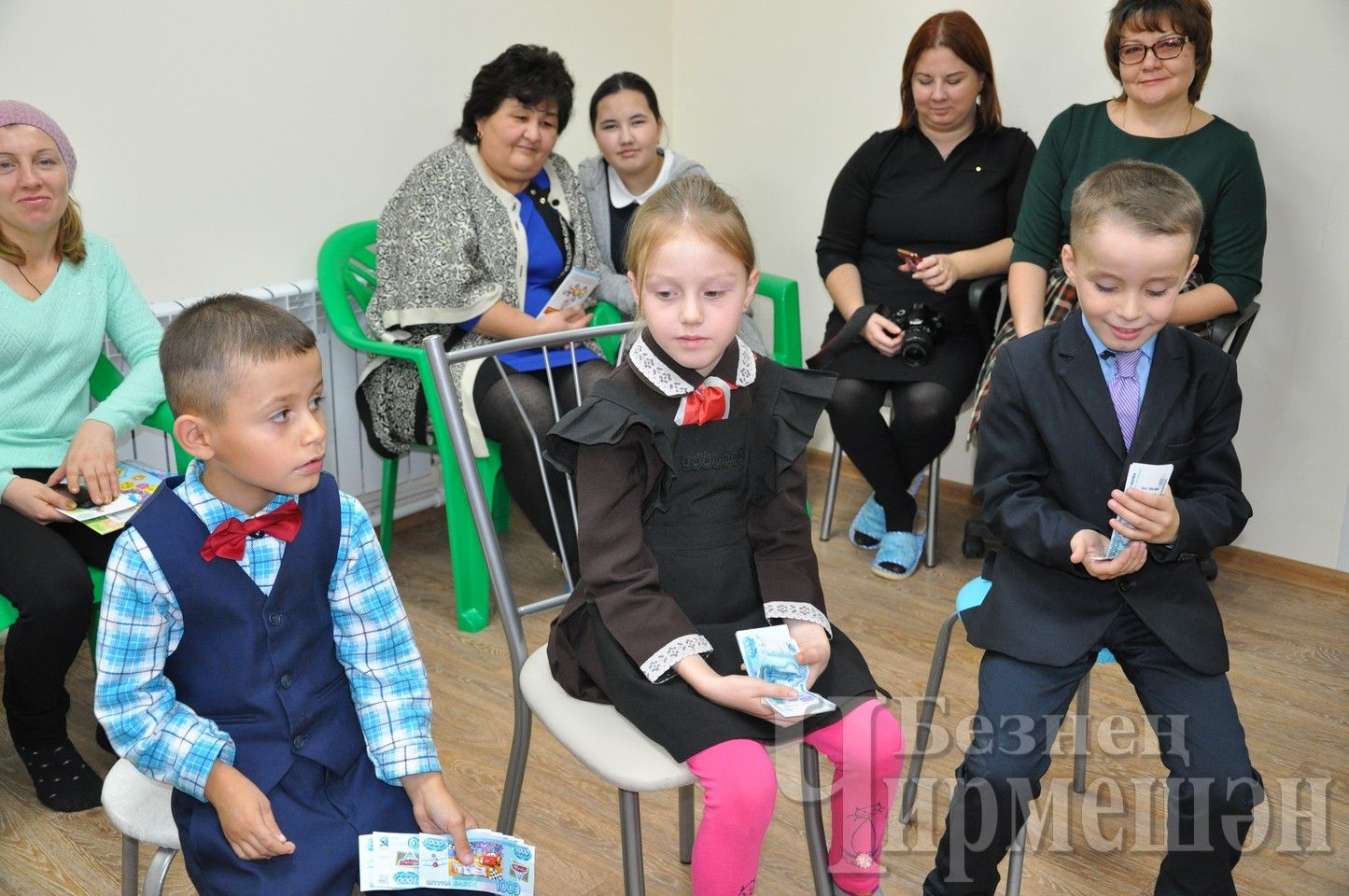 "Осенний бал" для черемшанских детей с ограниченными физическими возможностями (ФОТОРЕПОРТАЖ)