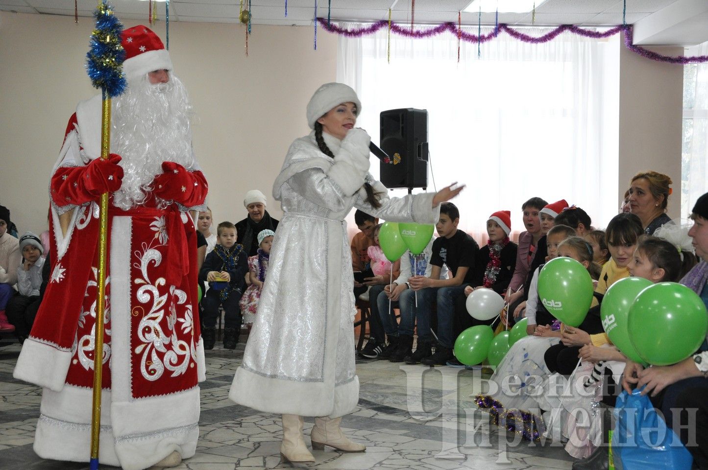 В Черемшане детей поздравил Дед Мороз (ФОТОРЕПОРТАЖ)