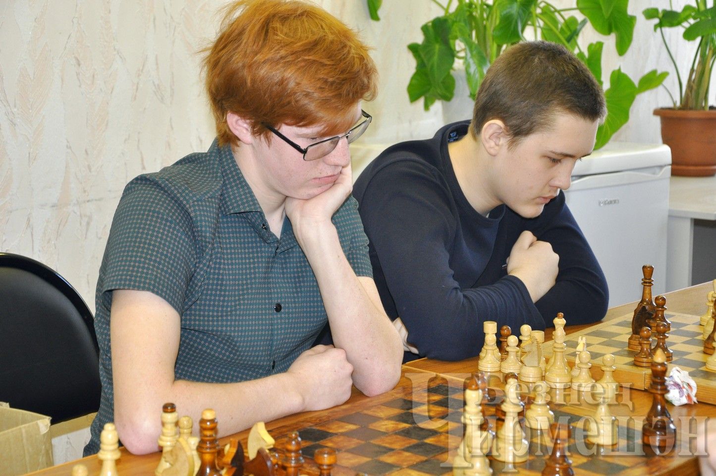 30 фото с шахматного турнира прошедшего в редакции районной газеты