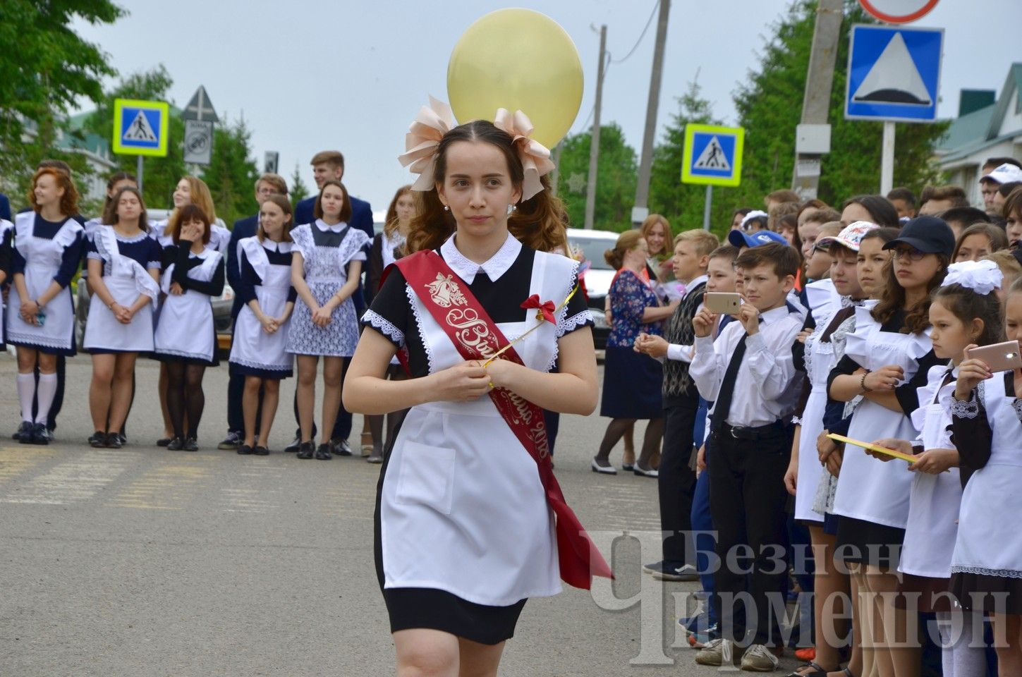 В Черемшанской школе №1 прошел "Последний звонок" (ФОТОРЕПОРТАЖ)