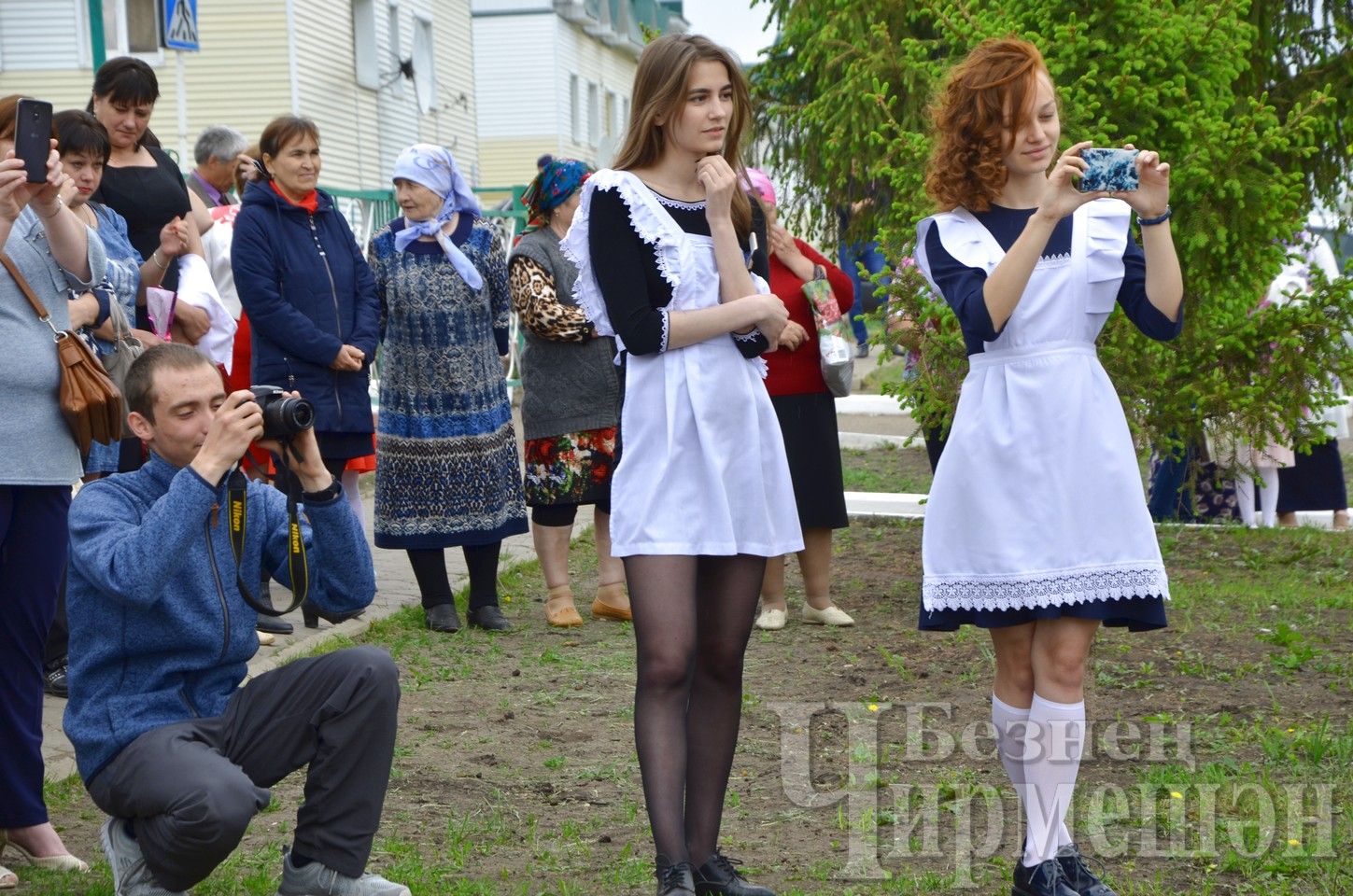 В Черемшанской школе №1 прошел "Последний звонок" (ФОТОРЕПОРТАЖ)