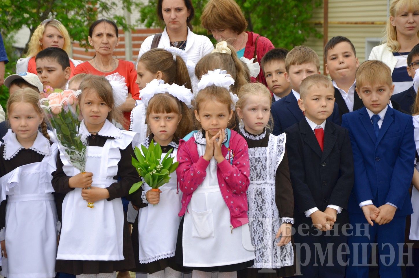 В Черемшанской школе №1 прошел "Последний звонок" (ФОТОРЕПОРТАЖ)