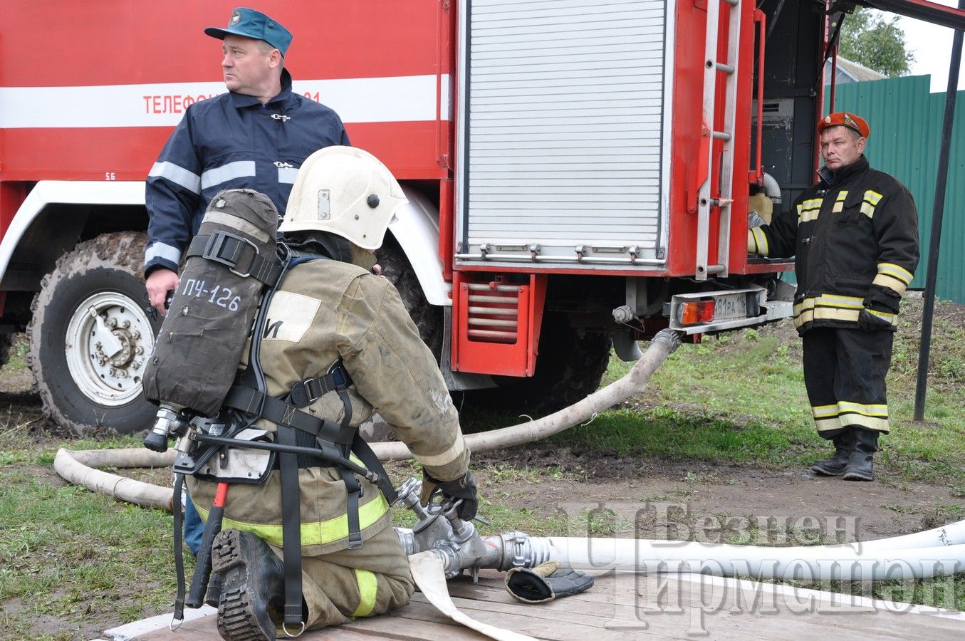 В Черемшане соревнуются пожарные (ФОТОРЕПОРТАЖ)