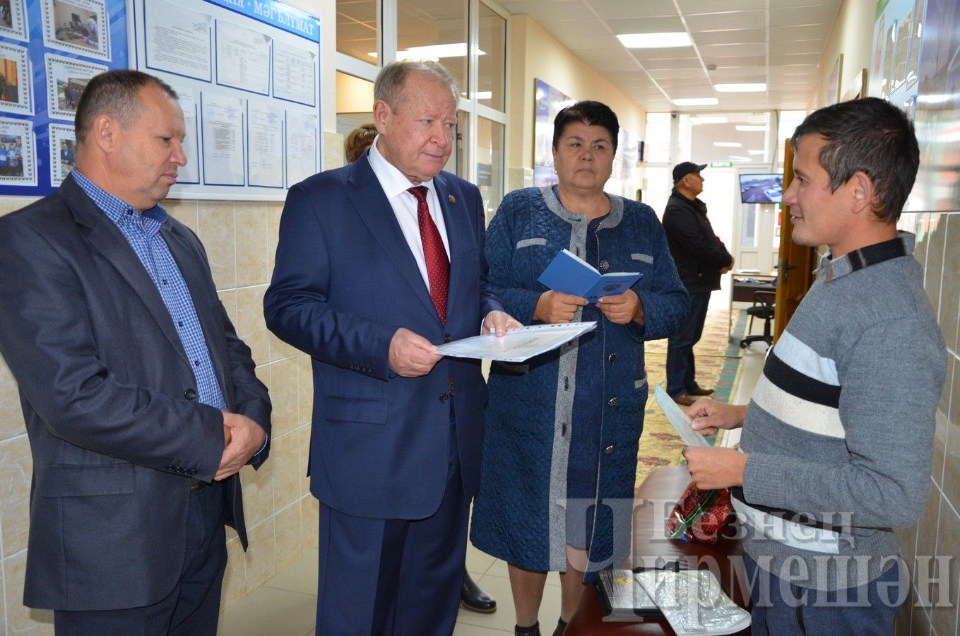 Минсагит Шакиров приехал в Черемшан с гостинцами (ФОТОРЕПОРТАЖ)