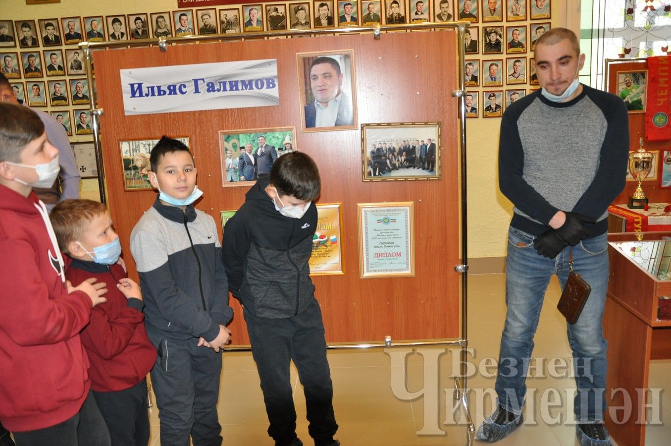 В Черемшане открылась выставка, посвященная памяти борца Ильяса Галимова (ФОТОРЕПОРТАЖ)