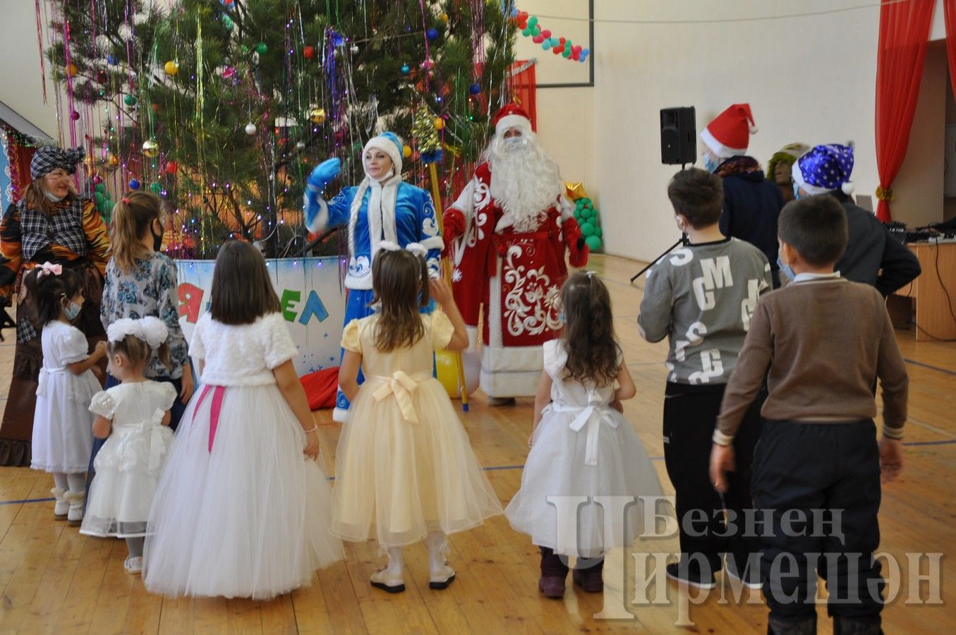 В Черемшане - Новогодний праздник для детей с ограниченными физическими возможностями (ФОТОРЕПОРТАЖ)
