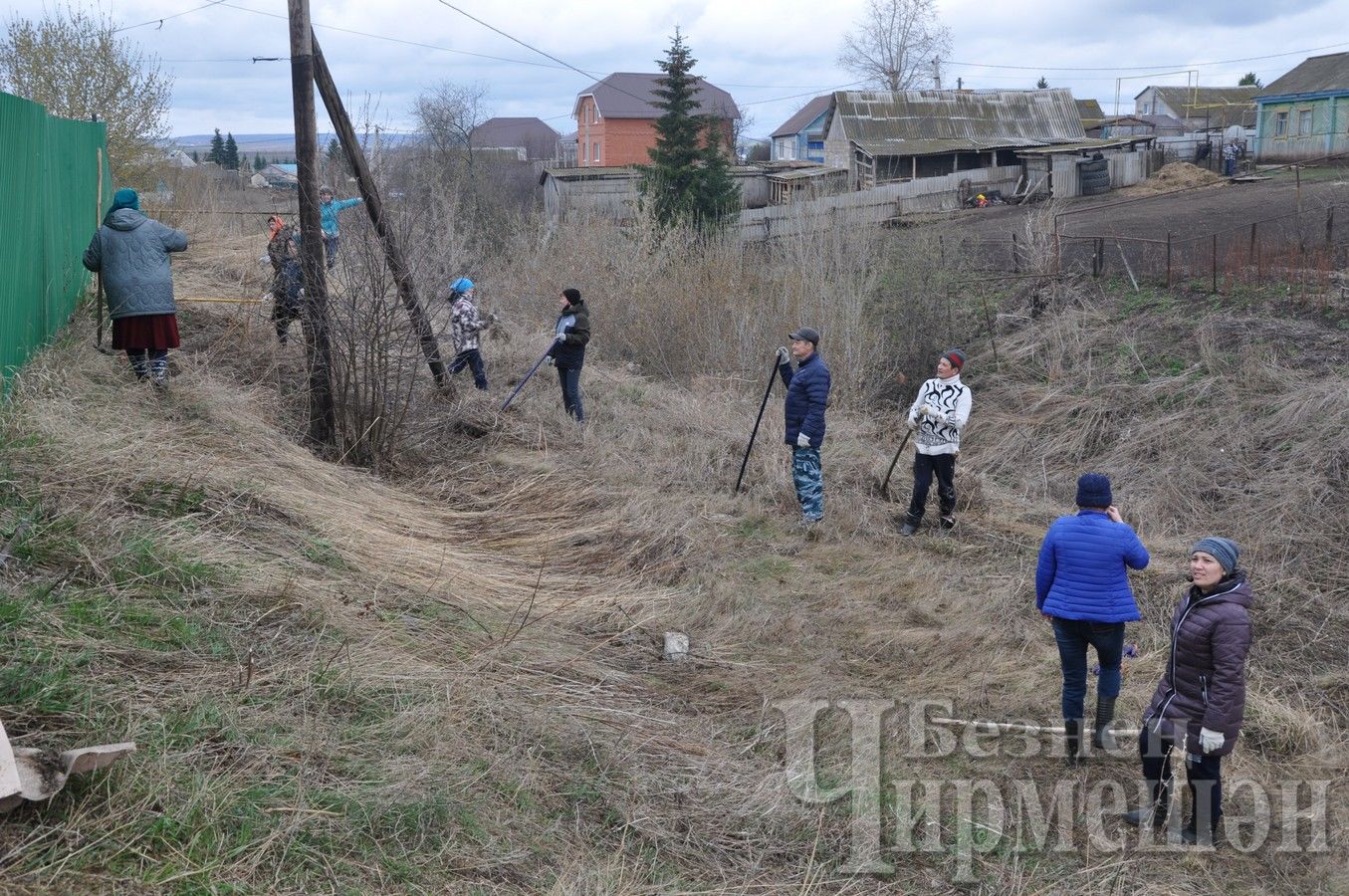 В Черемшане прошел Всероссийский субботник (ФОТОРЕПОРТАЖ)