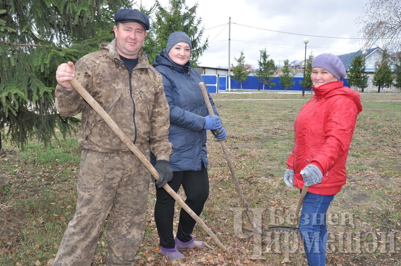 В Черемшане прошел Всероссийский субботник (ФОТОРЕПОРТАЖ)