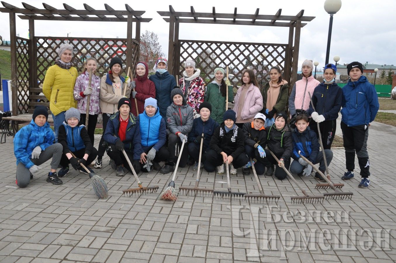 В Черемшане прошел Всероссийский субботник (ФОТОРЕПОРТАЖ)