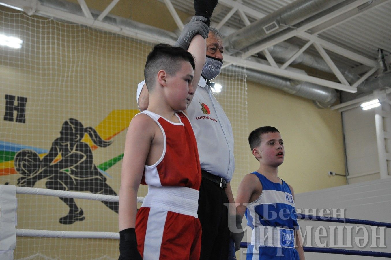 В Черемшане на ринг выходят молодые боксеры республики (ФОТОРЕПОРТАЖ)