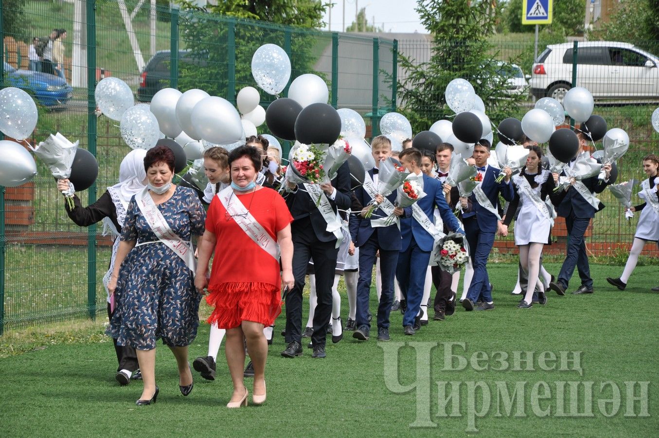 В Черемшанском лицее прозвенел "Последний звонок" ( ФОТОРЕПОРТАЖ)