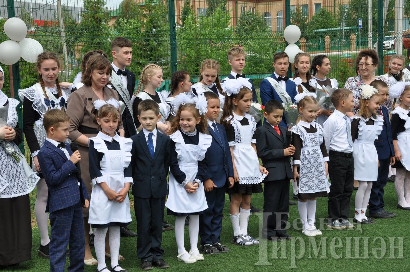 В Черемшанском лицее прозвенел "Последний звонок" ( ФОТОРЕПОРТАЖ)