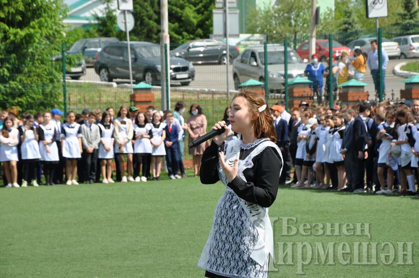 Чирмешән лицеенда "Соңгы кыңгырау" бәйрәме үтте (ФОТОРЕПОРТАЖ)