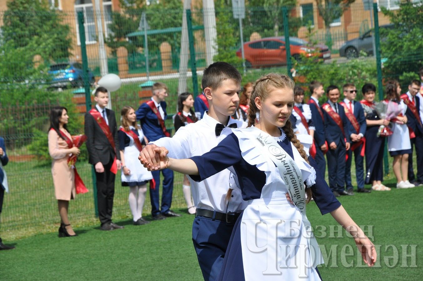 В Черемшанском лицее прозвенел "Последний звонок" ( ФОТОРЕПОРТАЖ)